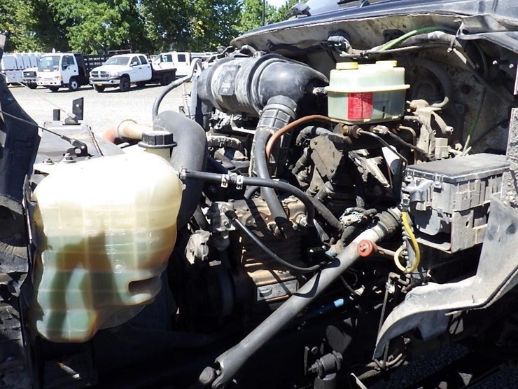 2005-ford-f750-image-13