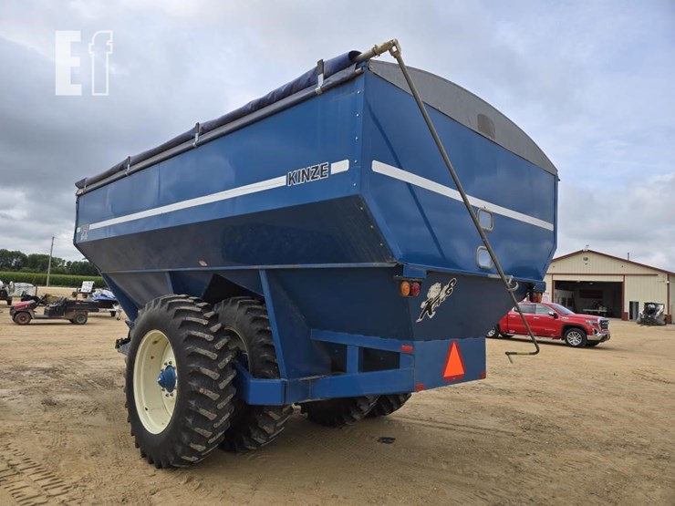 1999-kinze-1040-image-6