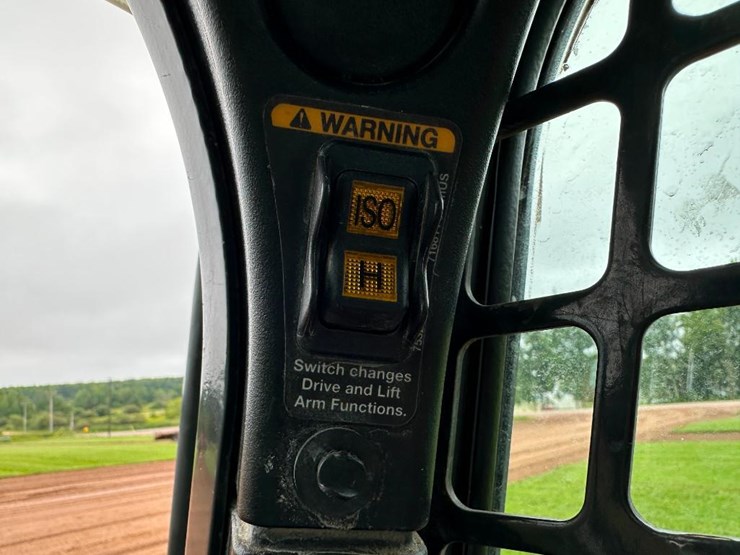2017-bobcat-t450-image-40