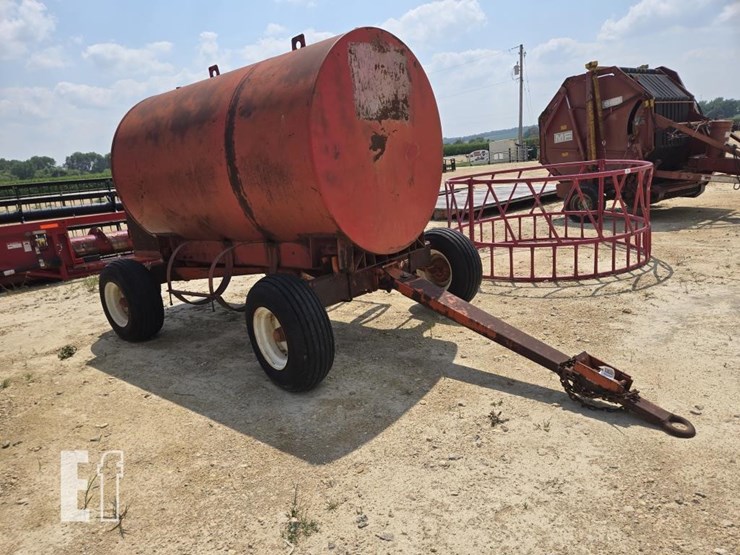 1900-fuel-trailer-w/-hand-pump-3830-image-1