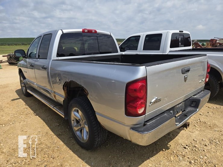 2008-dodge-ram-1500-image-10