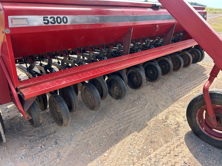 case-ih-5300-image-21