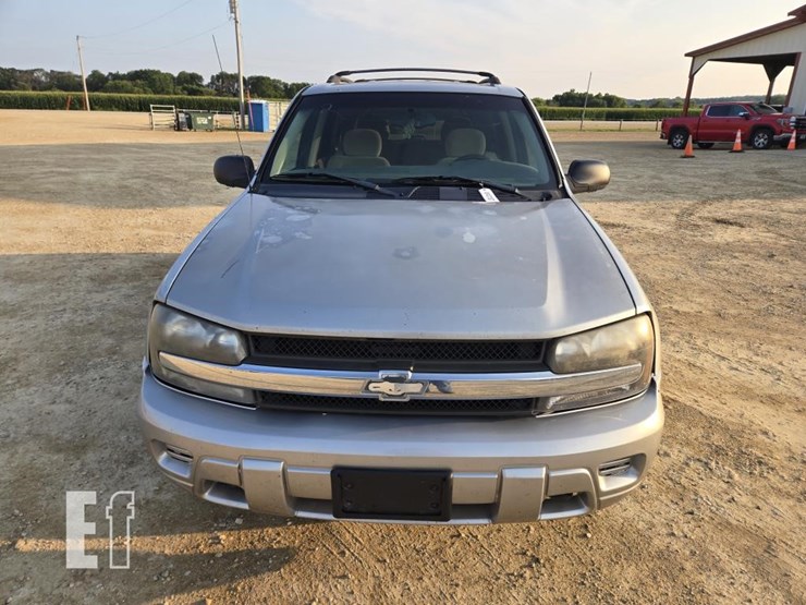 2005-chevrolet-trailblazer-image-2