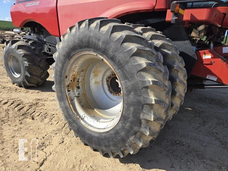 case-ih-7088-image-12