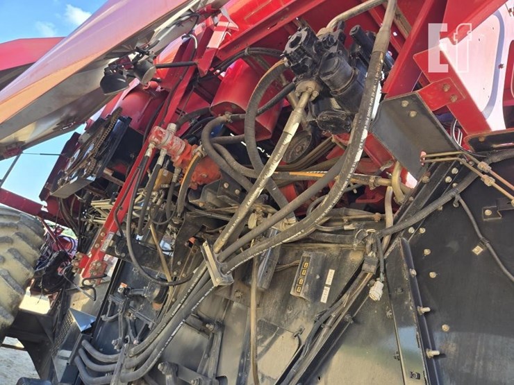case-ih-7088-image-21