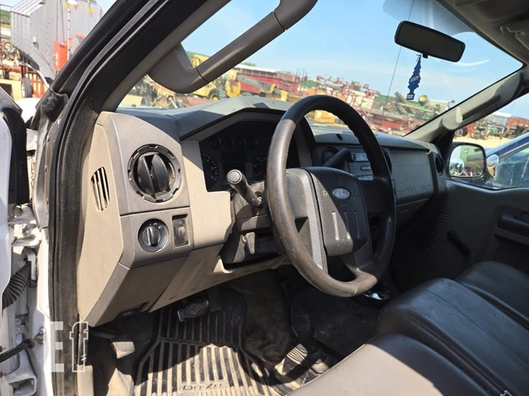 2008-ford-f250-image-24