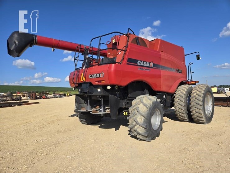 case-ih-7088-image-15