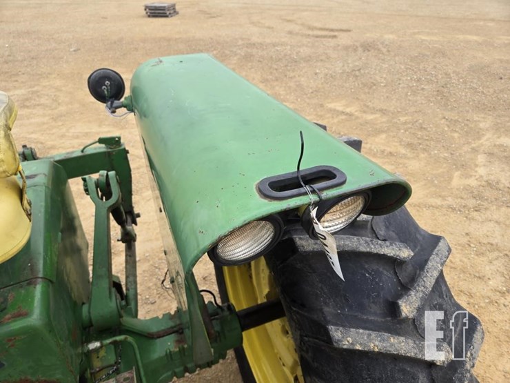john-deere-4520-image-8