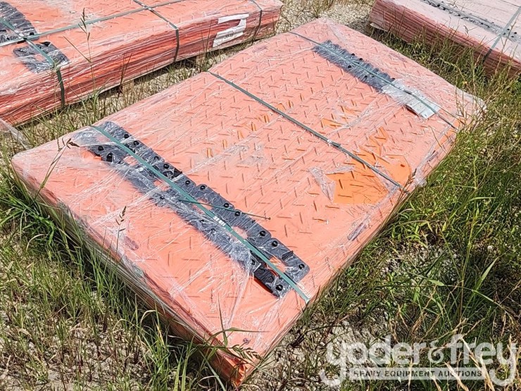 unused-2025-tpm-8'-x-4'-ground-protection-mats,1/2”-thick,-raw-hdpe,-dual-sided-diamond-plate-tread-(12-of)-image-2