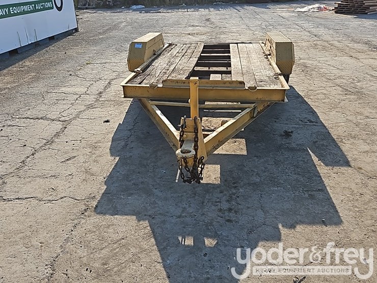 2002-tandem-axle-tagalong-equipment-trailer-w/-level-deck-between-wheels-(no-title)-image-3