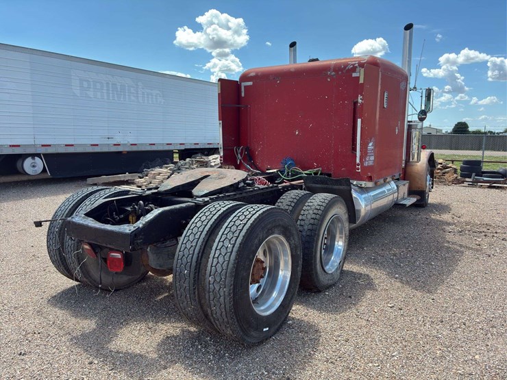 1987-peterbilt-379-image-3
