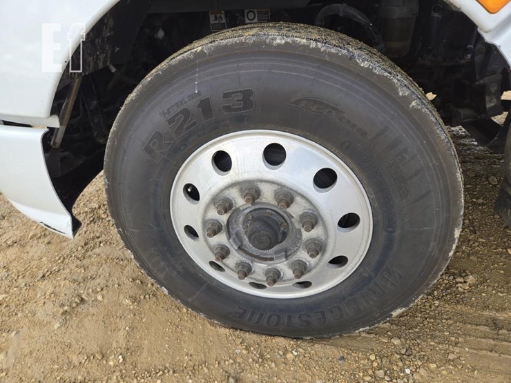 2013-kenworth-t660-image-19