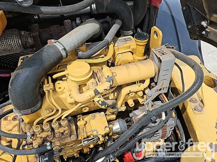 2012-caterpillar-908h-image-19
