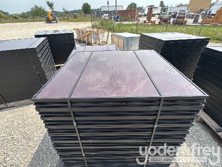 pallet-of-kaneka-60w-solar-panels,-oc-voltage-91.8v,-sc-current-1.19a,-38"-x-39"-x-1-5/8"-(22-of)-image-5