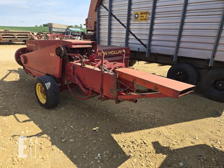 new-holland-310-image-9