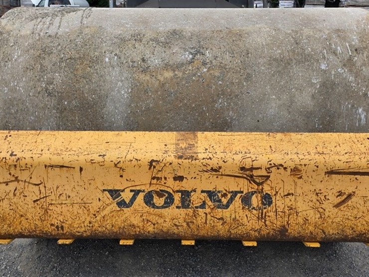 2011-volvo-sd100d-image-35
