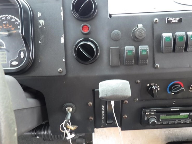 2012-freightliner-mt55-image-22