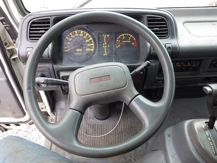 2007-gmc-5500-image-19