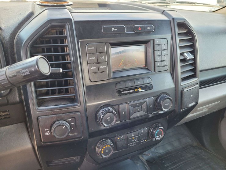 2018-ford-f150-xl-image-10