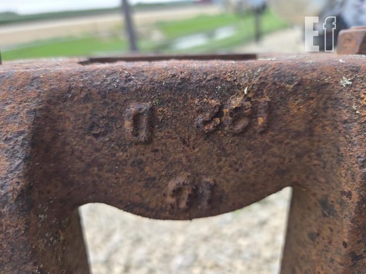 pair-steel-tracks-for-skid-steer-image-3
