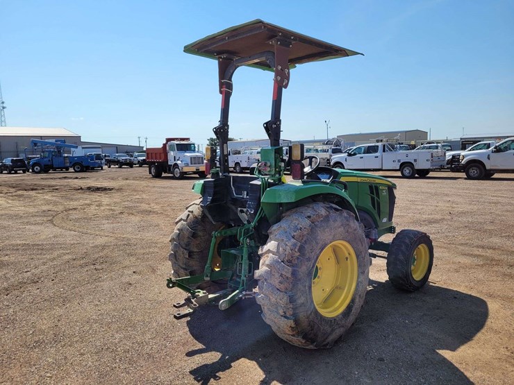 john-deere-4052m-image-3