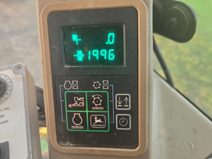 2002-john-deere-6850-image-42