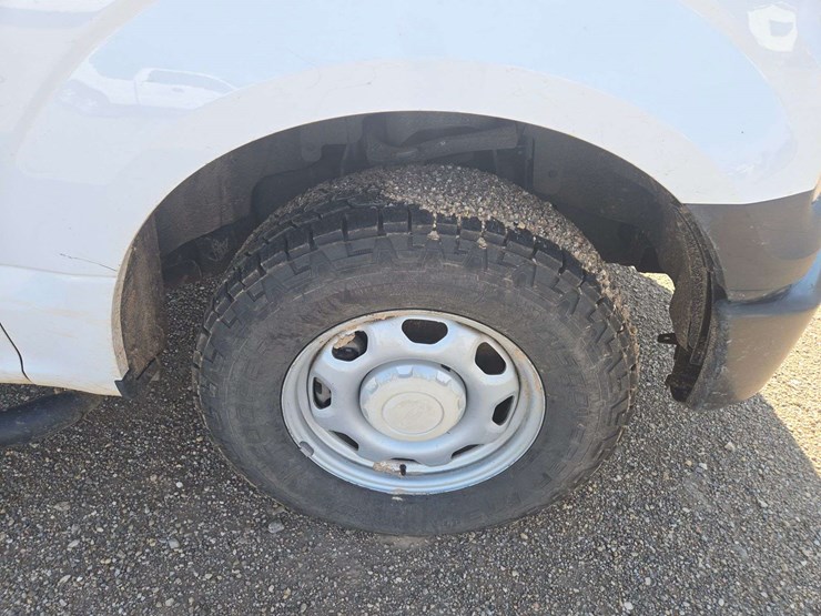2015-ford-f150-xlt-image-16