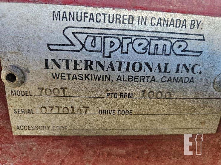 2009-supreme-intl-700t-image-22