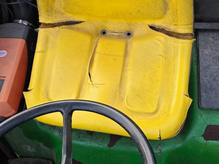 john-deere-316-image-17