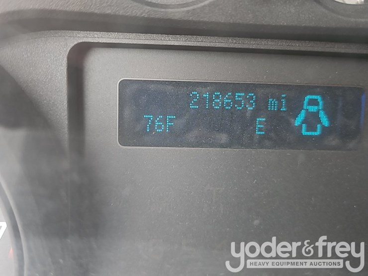 2016-ford-f250-xl-image-27
