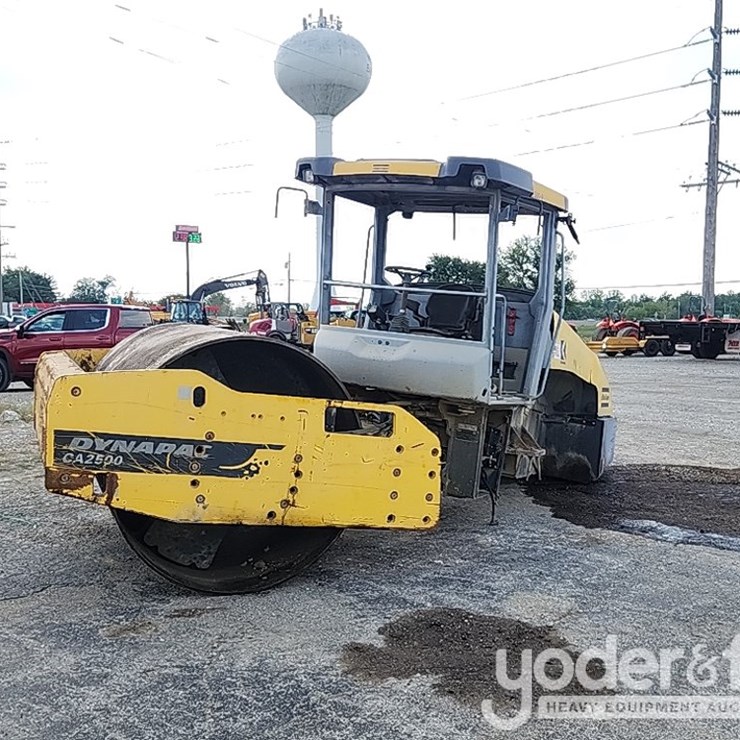 2014 DYNAPAC CA2500D