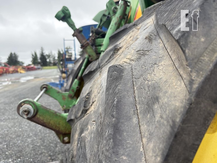 john-deere-8400t-image-13