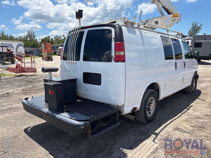 2006-chevrolet-express-3500-image-7