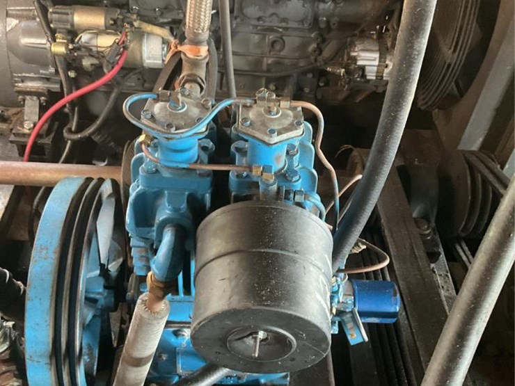 #121-•-quincy-323-air-compressor-image-6