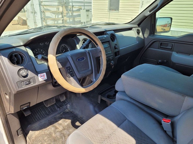2011-ford-f150-xl-image-8