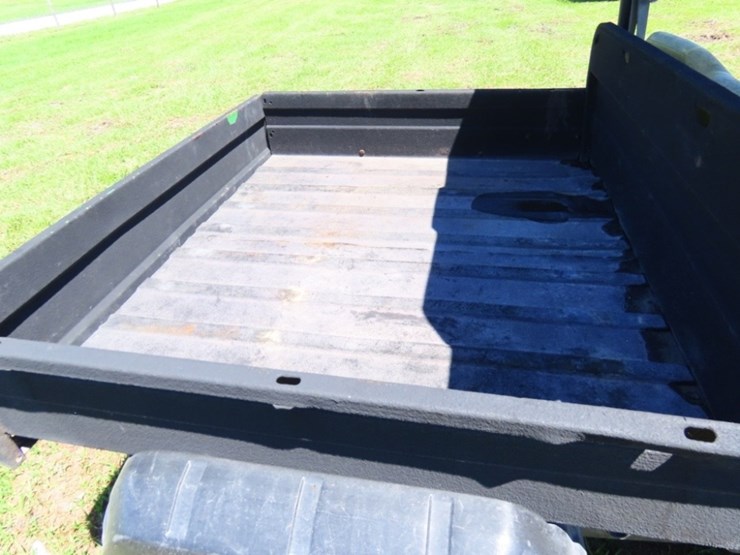 2015-john-deere-gator-image-5