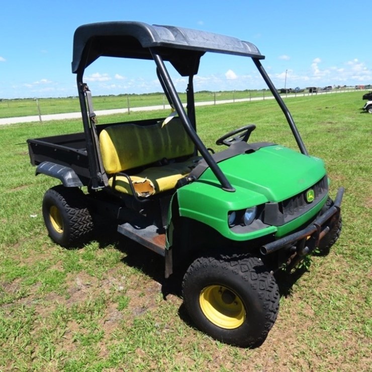 2015 JOHN DEERE GATOR