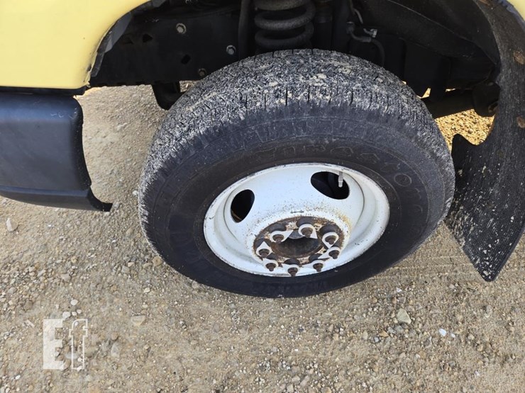 2019-ford-e450-image-4