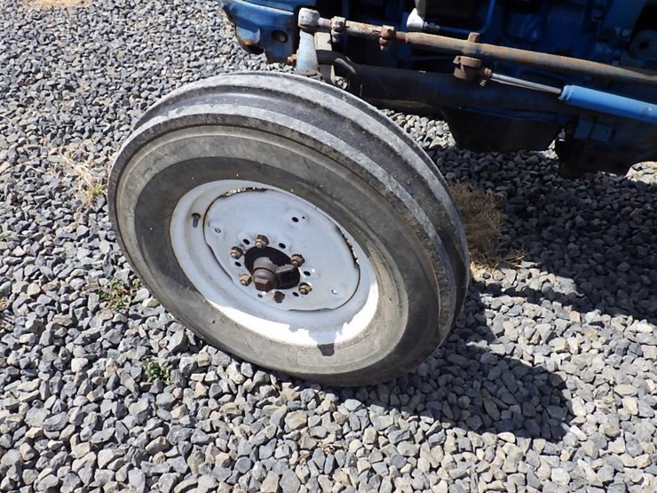 ford-tractor-image-32