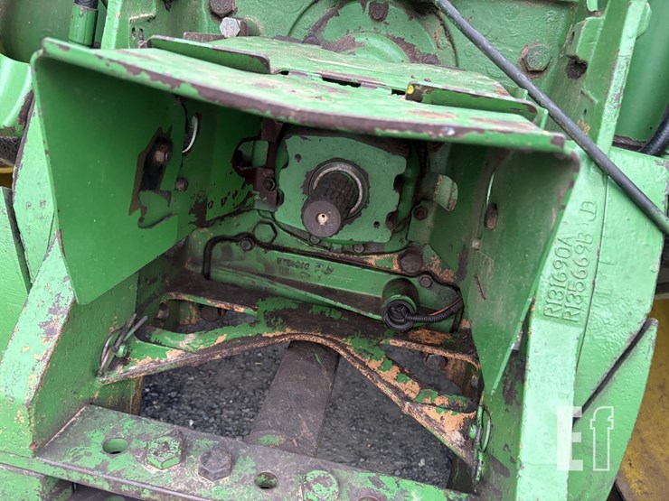 john-deere-8400t-image-15