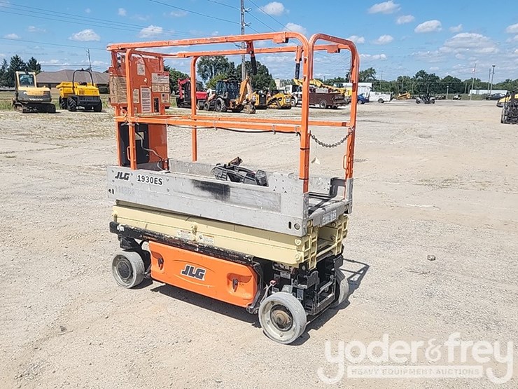 2012-jlg-1930es-image-3