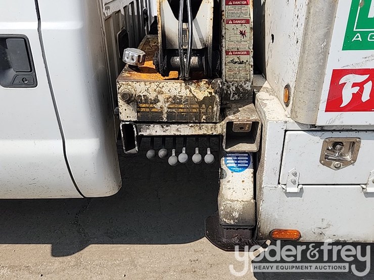 2012-ford-f550-image-19