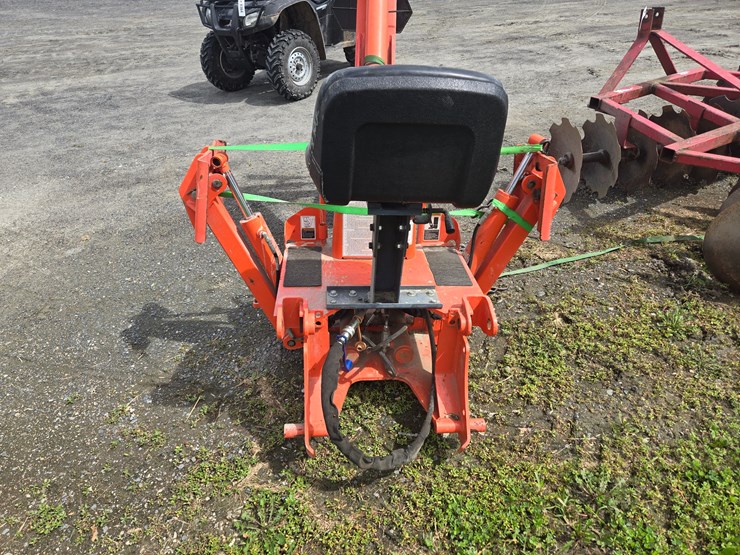 kubota-bh77-image-5