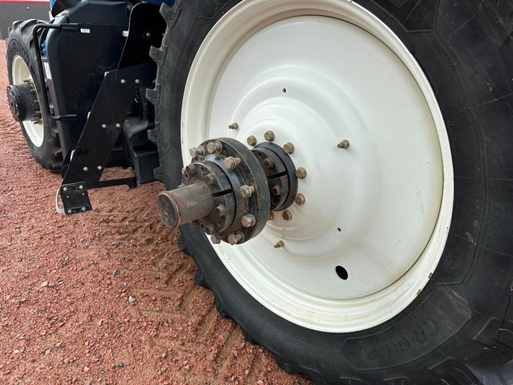 2020-new-holland-t8.320-image-7