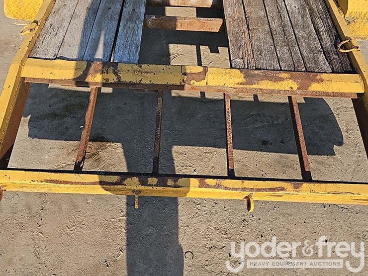 2002-tandem-axle-tagalong-equipment-trailer-w/-level-deck-between-wheels-(no-title)-image-8