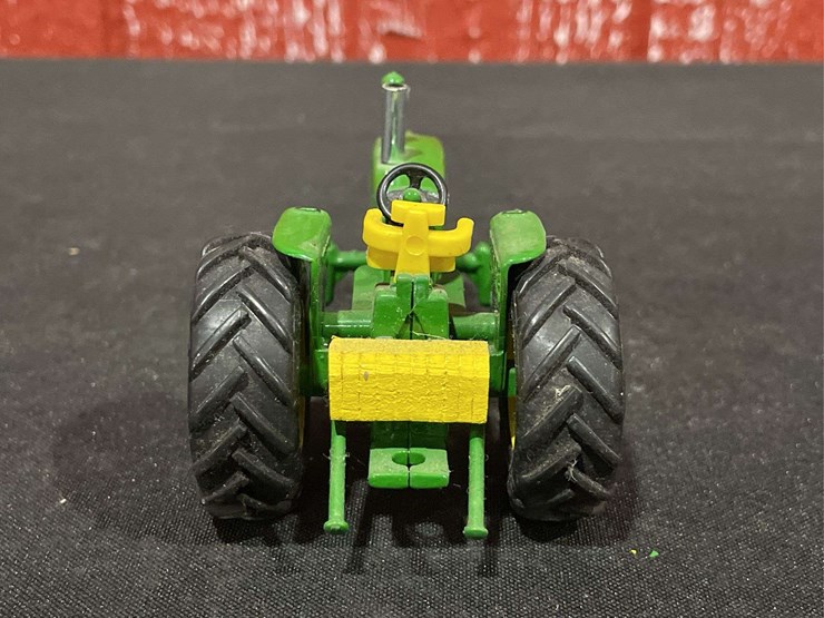 john-deere-4010-image-4