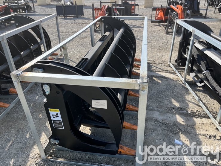 unused-2025-78"-heavy-grass-fork-grapple-to-suit-skidsteer-image-3