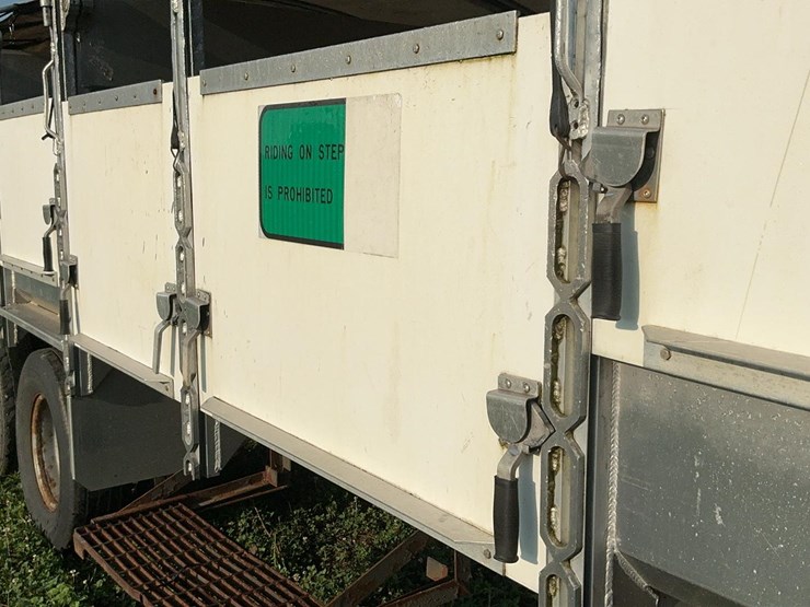 #2202-•-2015-g-s-specialty-dump-trailer*-image-39