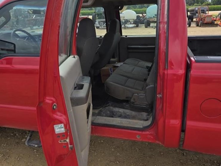 2010-ford-f250-image-15