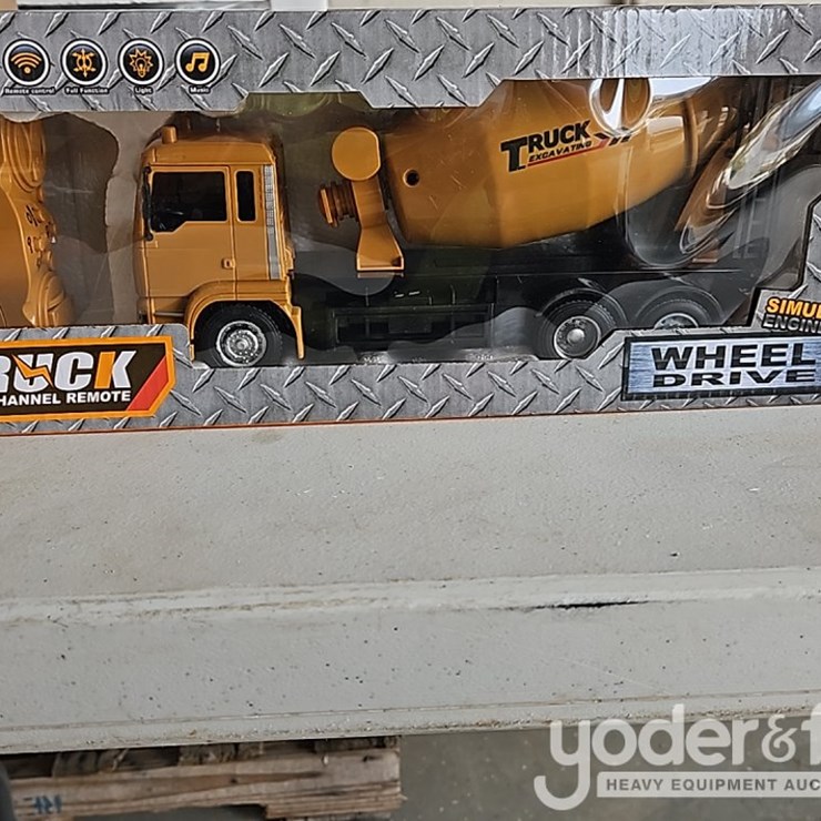 Unused SKLP Mixer Truck Toy